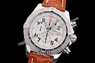 Breitling Avenger II Ref A177F38KB Date Chrono Males Quartz Leather Wristband Watch