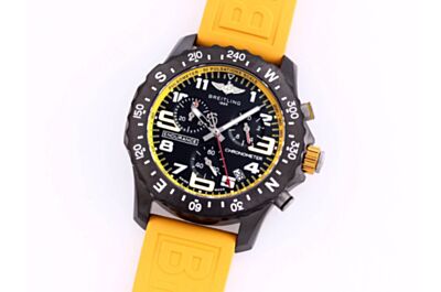 Breitling X82310A41B1S1 Professional Yellow Rubber Strap Yellow Inner Dial Pulsometer Scale Rotatable Black Compass Bezel Watch
